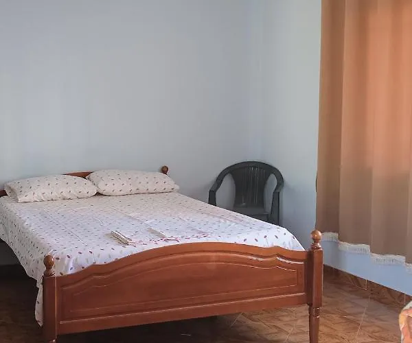 Mehmeti Apartamento *